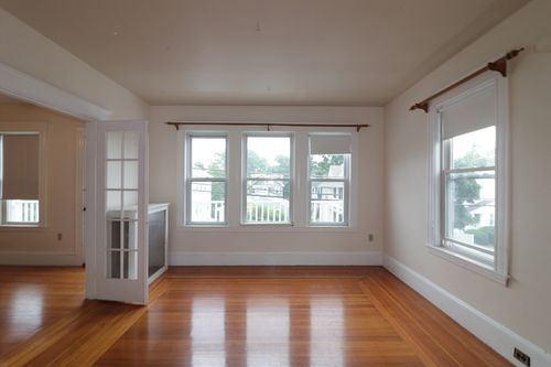 55-55 Thorndike St, Arlington, MA, 02474-8729 | Card Image
