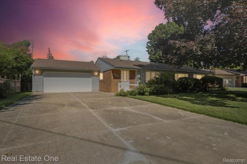 23925 W Le Bost Dr, Novi, MI, 48375-3434 | Card Image