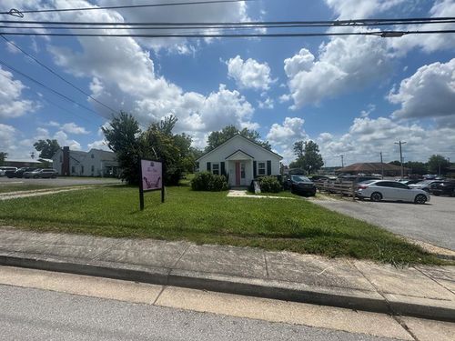 220 W 3rd St, Cookeville, TN, 38501-2411 | Card Image