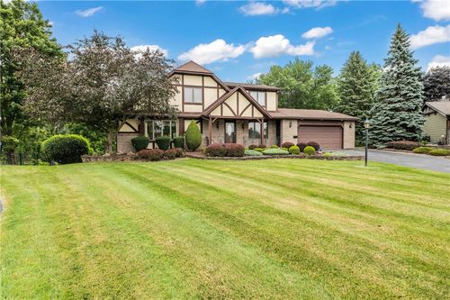 112 Red Rock Cir, Greece, NY, 14626-3182 | Card Image