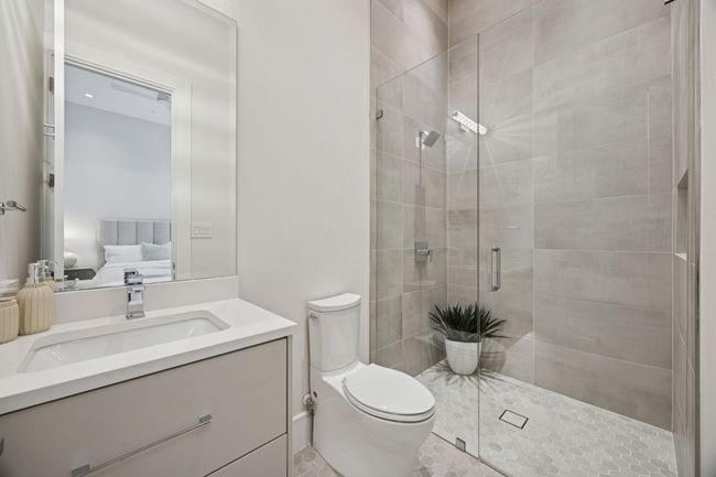 2nd Bathroom downstairs | Image 25