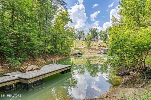 1901 Bootbluff Trl, Dandridge, TN, 37725-6770 | Card Image