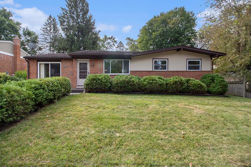 634 Manor Dr, Ann Arbor, MI, 48105-1131 | Card Image