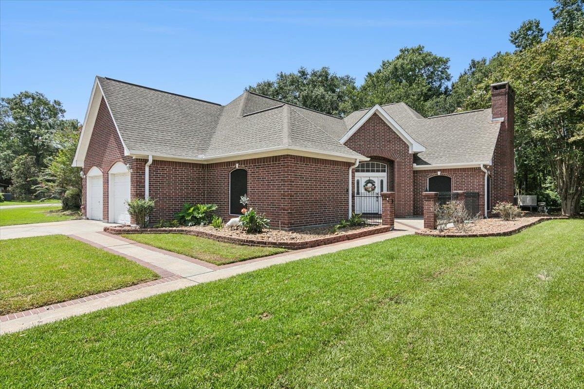 Pebble Beach Ln, Orange, TX 77630