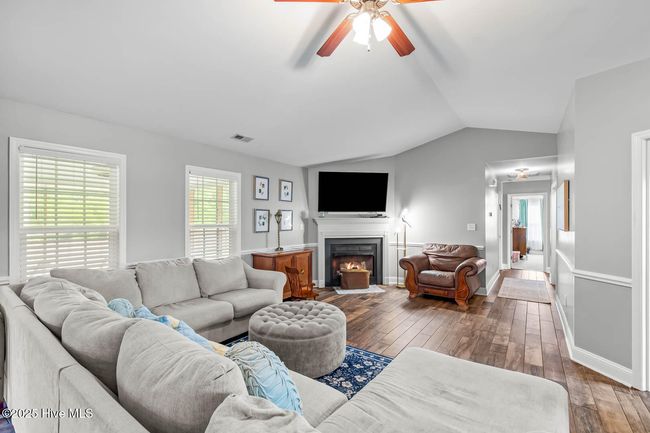 912 Morganser Dr, House other with 4 bedrooms, 2 bathrooms and 2 parking in Swansboro NC | Image 9