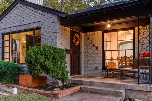 326 Vermont Ave, Dallas, TX, 75216-1442 | Card Image