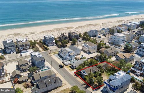 16 E Goldsborough Ave, LONG BEACH TOWNSHIP, NJ, 08008-3726 | Card Image