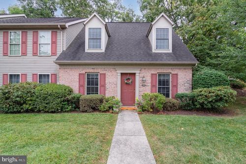 338 Stonehedge Ln, MECHANICSBURG, PA, 17055-7013 | Card Image