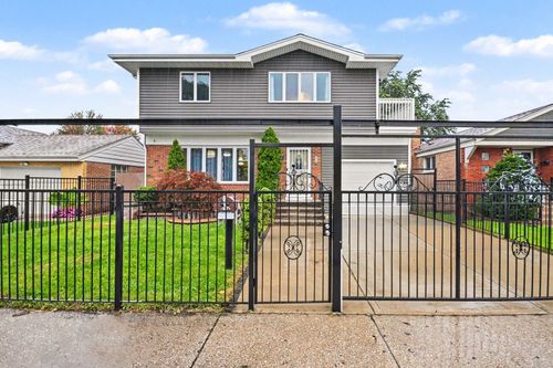4260 W 82nd Pl, Chicago, IL, 60652-2246 | Card Image
