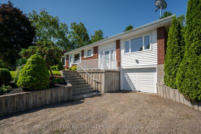 886 Frank Hill Rd, House other with 3 bedrooms, 1 bathrooms and 7 parking in Peterborough ON | Image 2