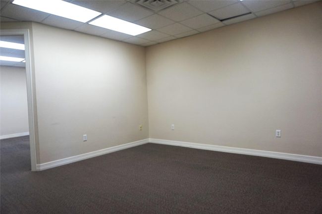 201 - 120 S Crockett St, Condo with 3 bedrooms, 2 bathrooms and null parking in Sherman TX | Image 18