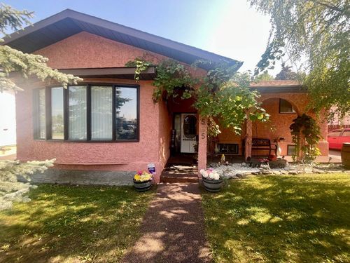 565 Mountain St, Hinton, AB, T7V1J6 | Card Image