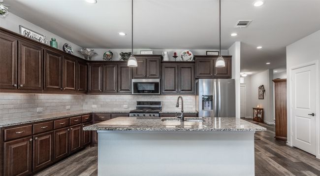 3236 Camden Creek Rd, House other with 4 bedrooms, 2 bathrooms and null parking in Krum TX | Image 23