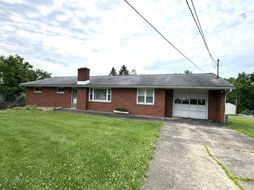 4514 State Route 136, Greensburg, PA, 15601-6414 | Card Image