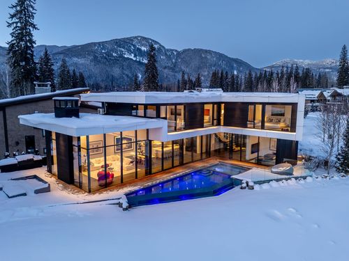 8080 Pl Cypress, Whistler, BC, V8E1J9 | Card Image