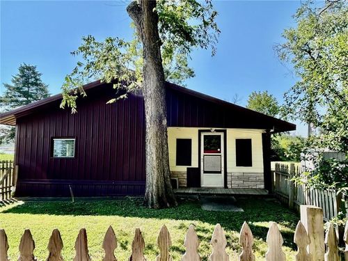 18460 Mckinnley Lake Rd, Parsons, KS, 67357-7891 | Card Image