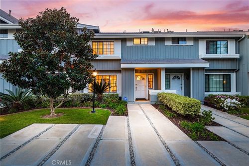 328 Regatta Way, Seal Beach, CA, 90740-5986 | Card Image