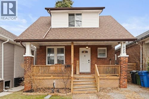 1022 Oak Avenue, Windsor, ON, N9A5G4 | Card Image