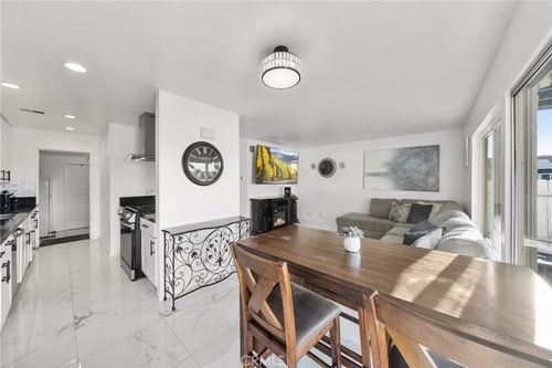 8804 Terrarama Ave, Spring Valley, CA, 91977-3550 | Card Image
