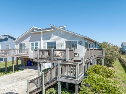 179 Sea Gull Ln, N Topsail Beach, NC, 28460-8289 | Card Image