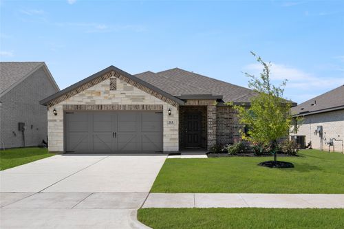 313 Comanche Dr, Cleburne, TX, 76033-4239 | Card Image