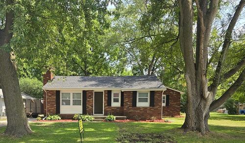 2125 Christner St, Burton, MI, 48519-1003 | Card Image