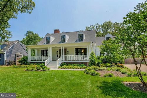 2025 Scroggins Rd, ALEXANDRIA, VA, 22302-3122 | Card Image