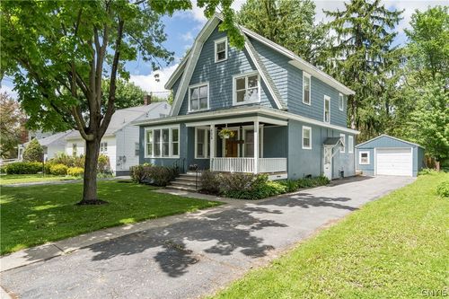 432 Paddock St, Watertown, NY, 13601-3945 | Card Image