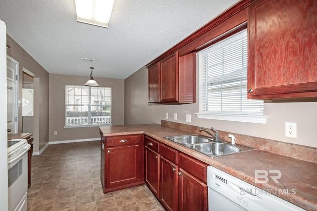 825 Willow Bridge Dr W, House other with 3 bedrooms, 2 bathrooms and null parking in Mobile AL | Image 5
