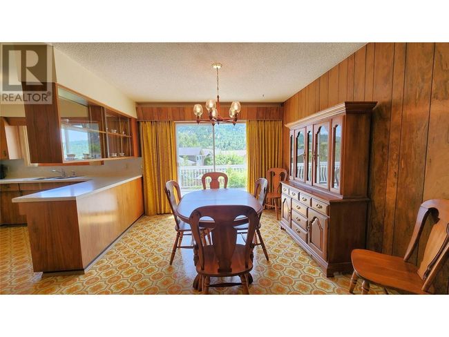 3900 Woodland Dr, House other with 3 bedrooms, 3 bathrooms and 3 parking in Trail BC | Image 7
