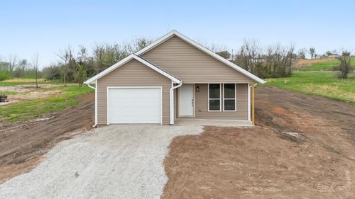 7902 Blockade Vlg, Seligman, MO, 65745-7503 | Card Image
