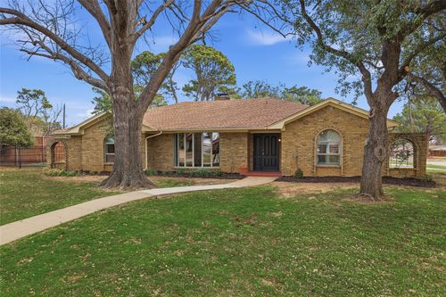 401 Monti Dr, Lewisville, TX, 75057-2249 | Card Image