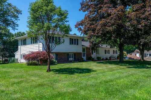 128 Thorncliff Rd, Spencerport, NY, 14559-2130 | Card Image