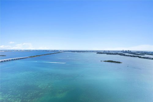 unit-4701-700 Ne 26th Ter, Miami, FL, 33137-5593 | Card Image