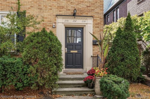 255 Brown St, Birmingham, MI, 48009-1454 | Card Image