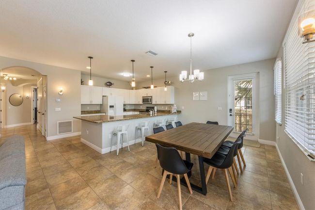 100 - 2309 Avenue C, Condo with 3 bedrooms, 2 bathrooms and null parking in BRADENTON BEACH FL | Image 4