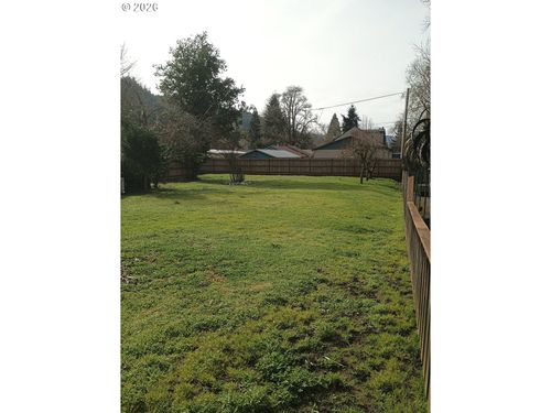 0 W Ballf St, Roseburg, OR, 97471 | Card Image