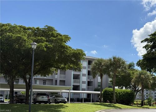 apt-1019-16685 Lake Circle Dr, FORT MYERS, FL, 33908-5757 | Card Image