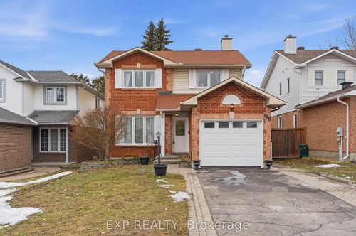 180 Equestrian Dr, Kanata, ON, K2M2B9 | Card Image