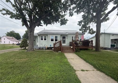440 Center St, Newcomerstown, OH, 43832-1502 | Card Image