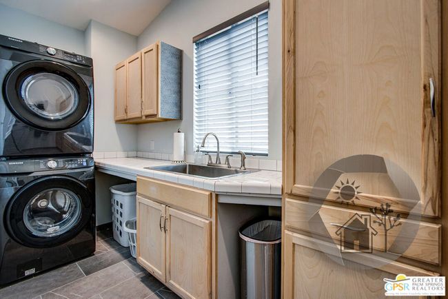 57795 Santa Barbara Dr, House other with 2 bedrooms, 2 bathrooms and 10 parking in Yucca Valley CA | Image 33