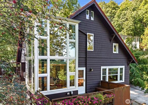 508 Randolph Avenue, Seattle, WA, 98122 | Card Image