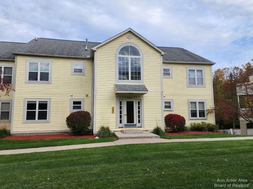 apt-4-2235 S Huron Pkwy, Ann Arbor, MI, 48104-5146 | Card Image