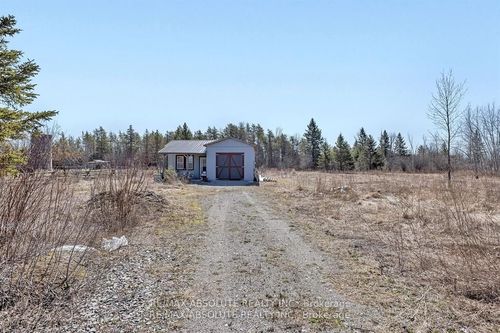 18 Wolford Centre Rd, Merrickville, ON, K0G1N0 | Card Image