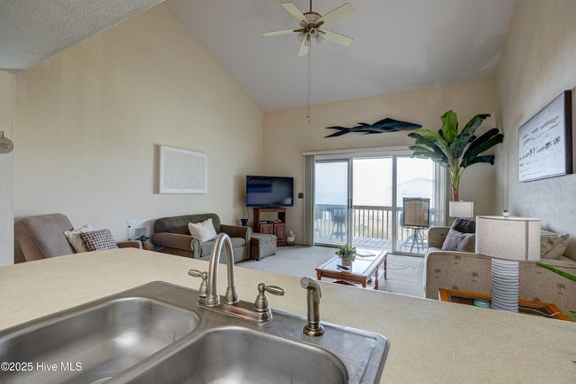 733 - 918 N New River Dr, Condo with 2 bedrooms, 2 bathrooms and null parking in Surf City NC | Image 5