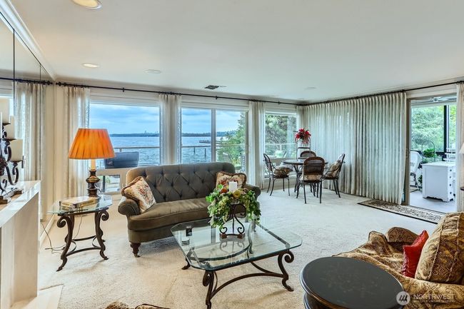 APT-201 - 9727 Ne Juanita Dr, Condo with 3 bedrooms, 3 bathrooms and 2 parking in Kirkland WA | Image 6
