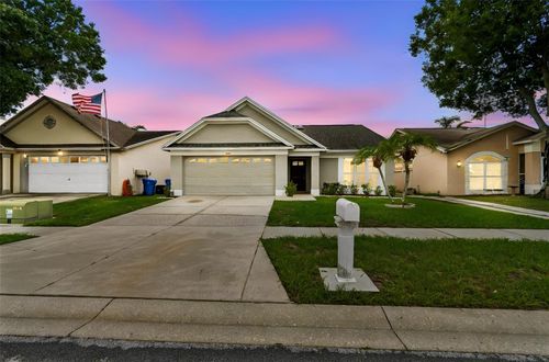 10105 Sea Spray Pl, TAMPA, FL, 33624-5086 | Card Image