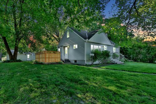 2966 Louisiana Ave N, Crystal, MN, 55427-2915 | Card Image
