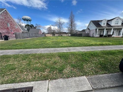 2017 Aramis Dr, Meraux, LA, 70075-2568 | Card Image