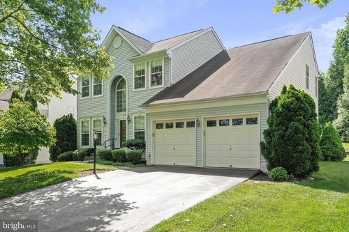 228 E King James St, PURCELLVILLE, VA, 20132-6127 | Card Image